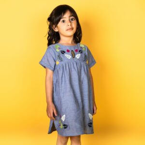 Kurzarm Kleid Chana mit Stickerei