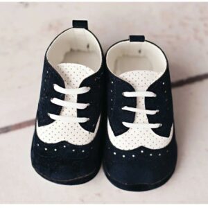 Blau-weiße Halbschuhe zum Schnüren